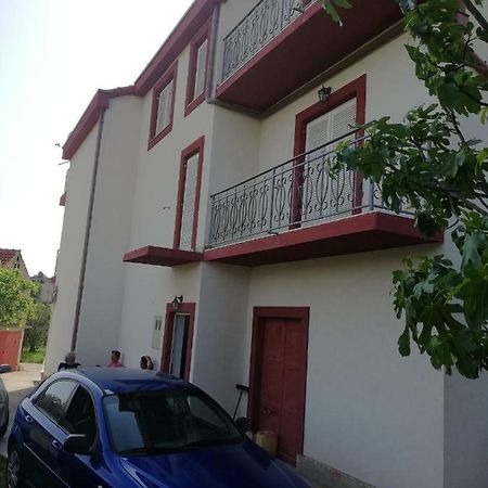 Apartmani Sladic Skradin Bagian luar foto