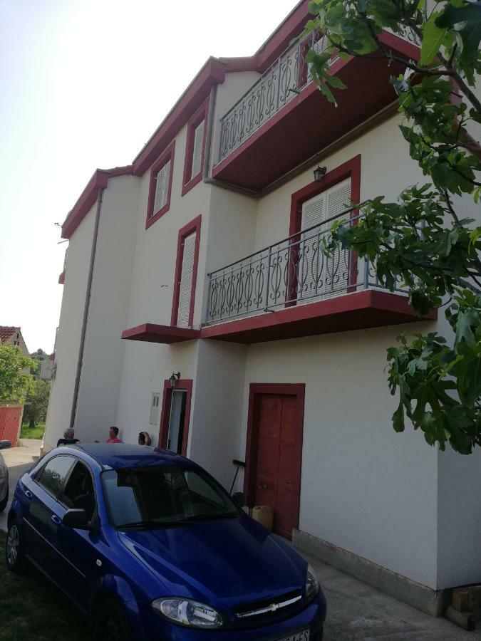 Apartmani Sladic Skradin Bagian luar foto