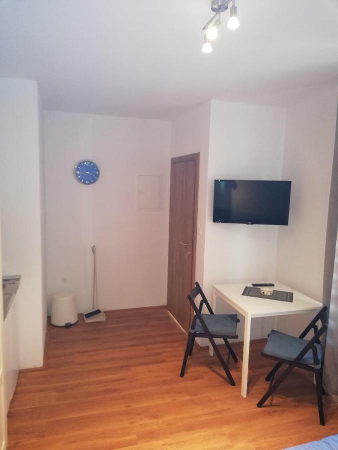 Apartmani Sladic Skradin Bagian luar foto