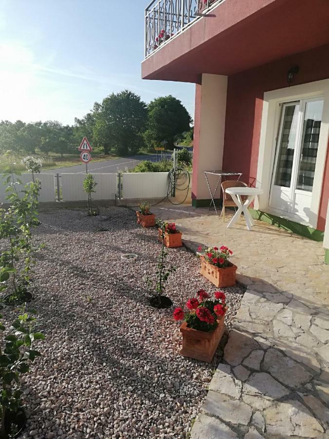 Apartmani Sladic Skradin Bagian luar foto