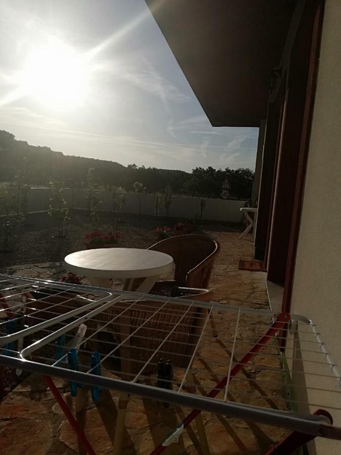 Apartmani Sladic Skradin Bagian luar foto